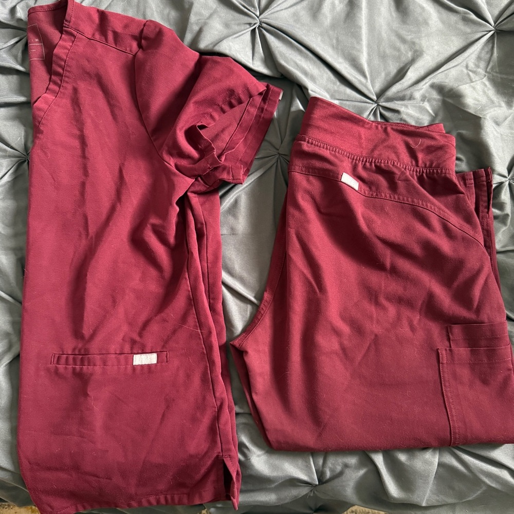 Figs Maroon Scrub Ensemble
